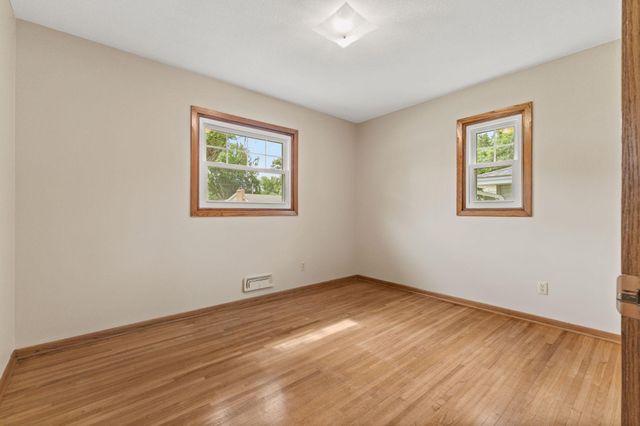 7360 Tempo Terrace NE, Fridley, MN 55432