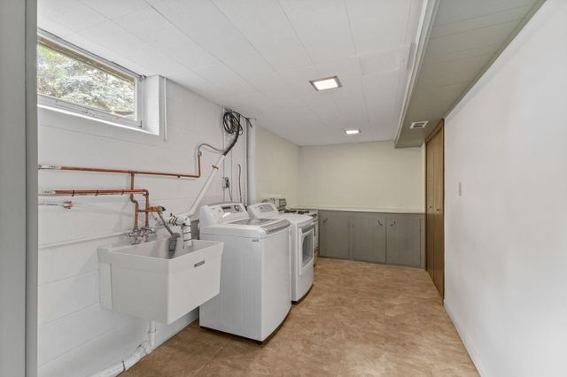 7360 Tempo Terrace NE, Fridley, MN 55432