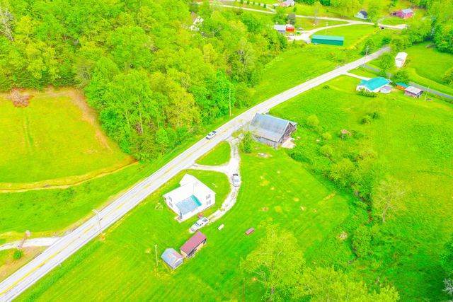 12818 N Highway 421, Manchester, KY 40962