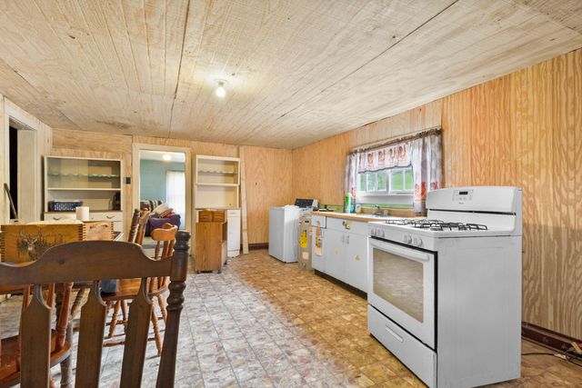 12818 N Highway 421, Manchester, KY 40962