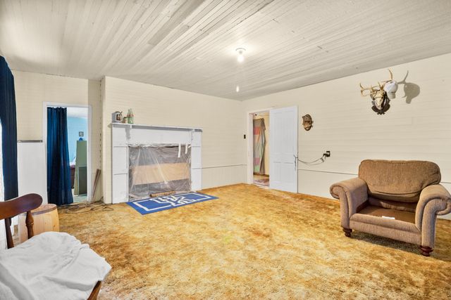 12818 N Highway 421, Manchester, KY 40962