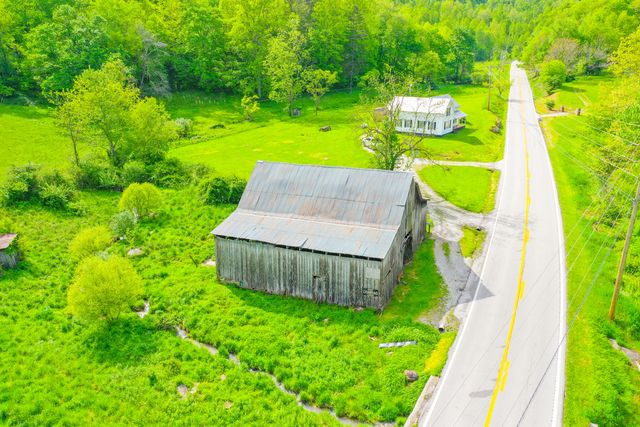 12818 N Highway 421, Manchester, KY 40962