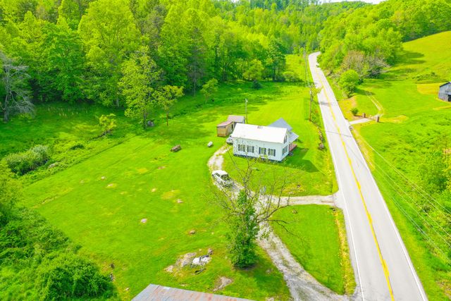 12818 N Highway 421, Manchester, KY 40962