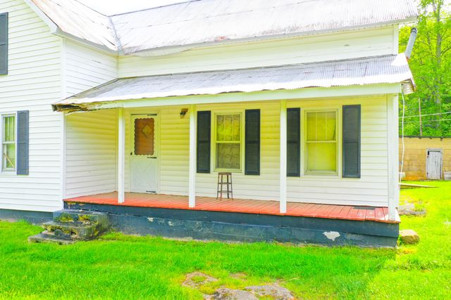 12818 N Highway 421, Manchester, KY 40962