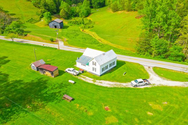 12818 N Highway 421, Manchester, KY 40962