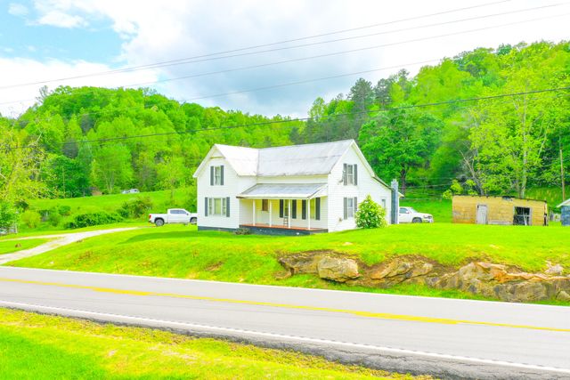 12818 N Highway 421, Manchester, KY 40962