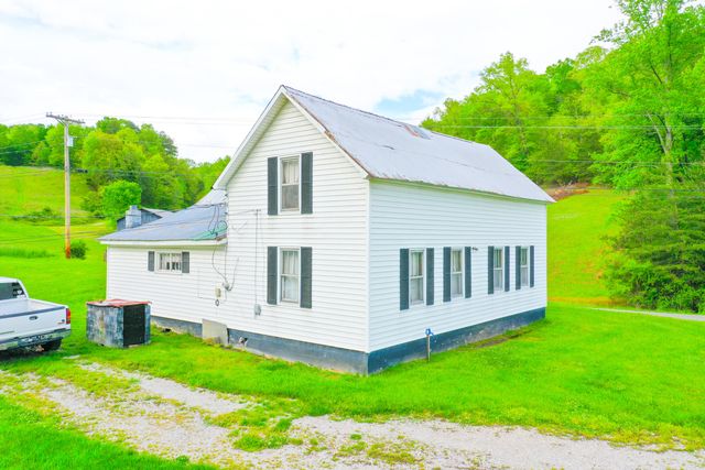 12818 N Highway 421, Manchester, KY 40962