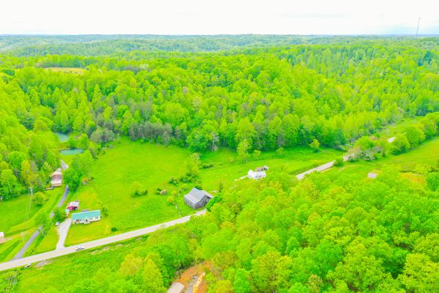 12818 N Highway 421, Manchester, KY 40962