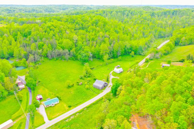 12818 N Highway 421, Manchester, KY 40962