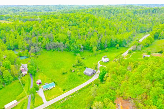 12818 N Highway 421, Manchester, KY 40962