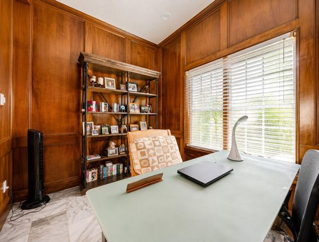 17 Bayou Pointe Drive, Houston, TX 77063