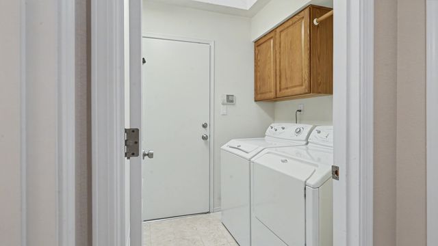 4237 Sundance Street, Santa Fe, NM 87507