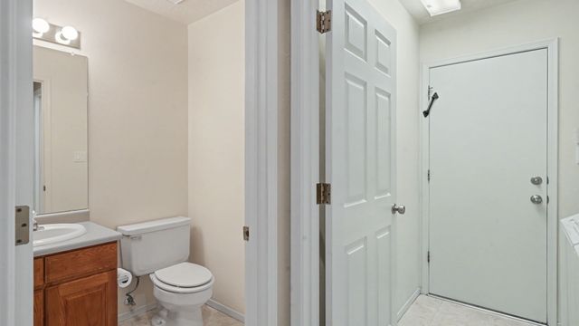 4237 Sundance Street, Santa Fe, NM 87507