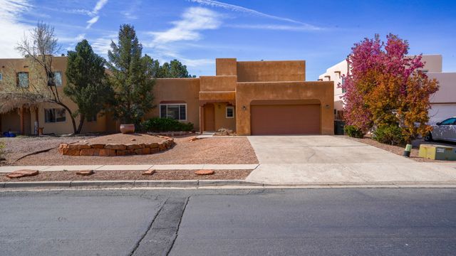 4237 Sundance Street, Santa Fe, NM 87507