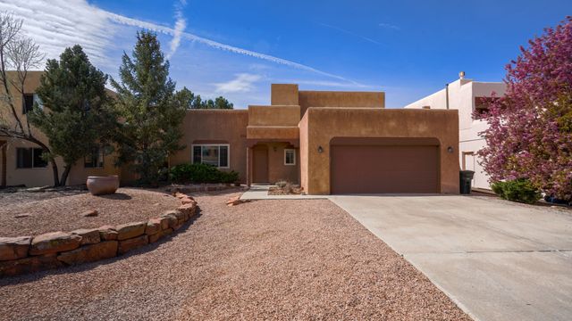 4237 Sundance Street, Santa Fe, NM 87507
