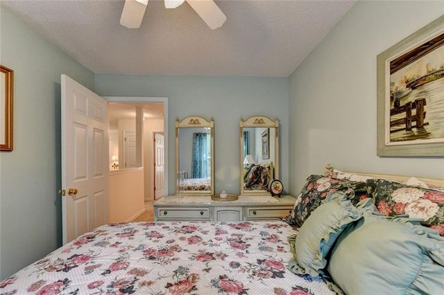 1145 Riverside Terrace, Gainesville, GA 30501