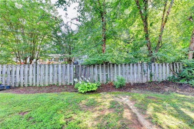1145 Riverside Terrace, Gainesville, GA 30501