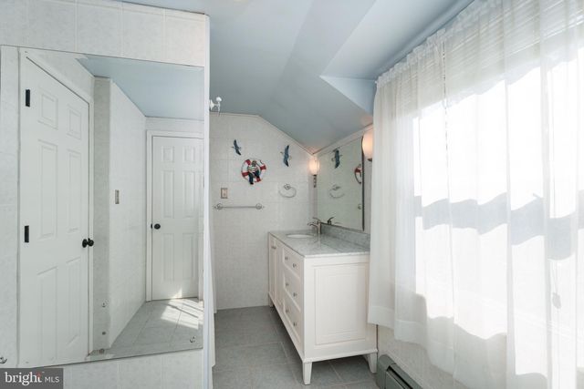 304 SCHOOLHOUSE RD, Monroe Township, NJ 08831