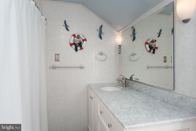 304 SCHOOLHOUSE RD, Monroe Township, NJ 08831