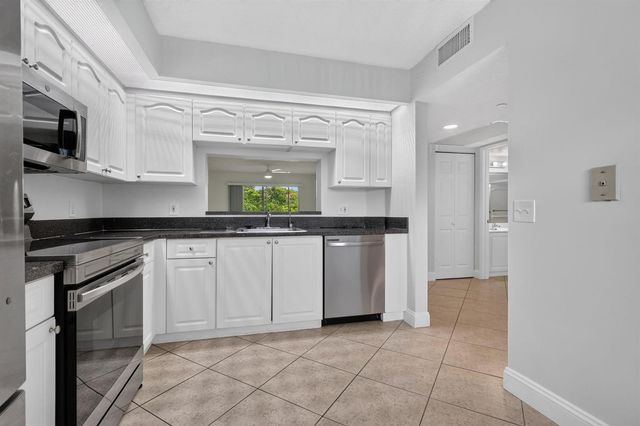 12551 SW 16TH Court 303C, Pembroke Pines, FL 33027