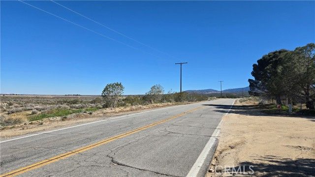 0 Valyermo Road, Pearblossom, CA 93553