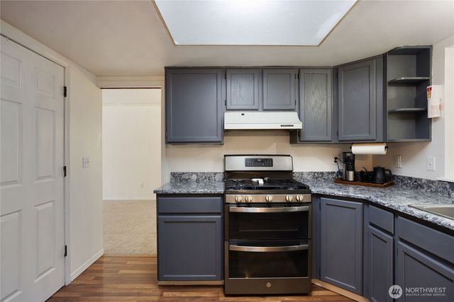 2275 Northlake Way NW, Bremerton, WA 98312