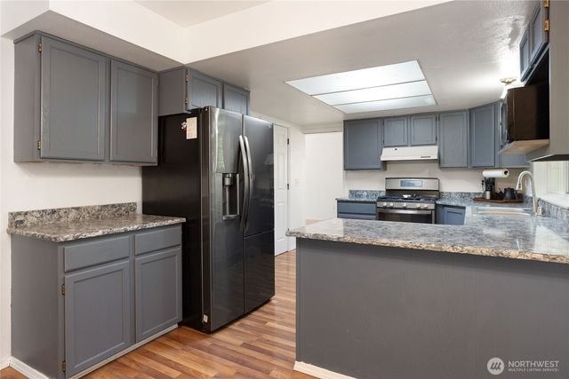 2275 Northlake Way NW, Bremerton, WA 98312