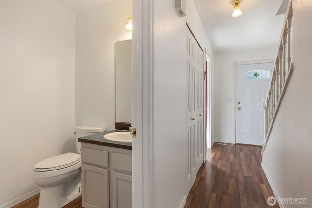 2275 Northlake Way NW, Bremerton, WA 98312