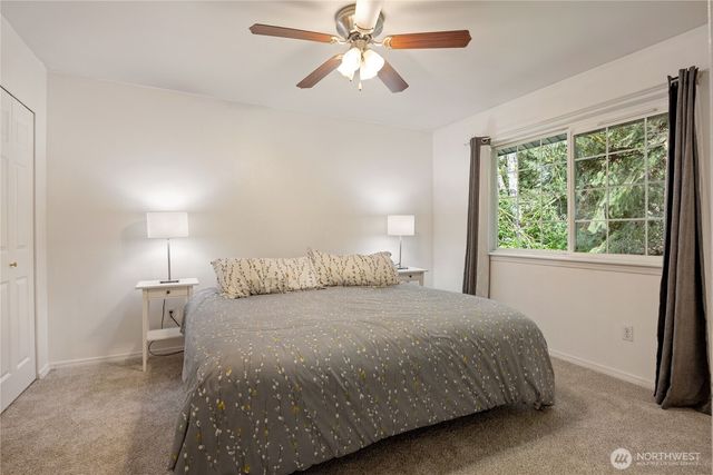 2275 Northlake Way NW, Bremerton, WA 98312