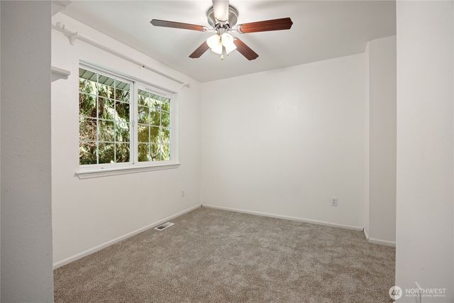 2275 Northlake Way NW, Bremerton, WA 98312