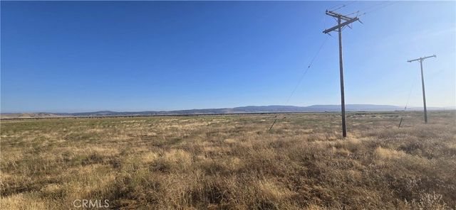 16900 W Avenue A-8, Fairmont, CA 93536