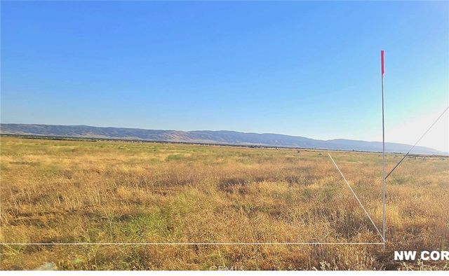 16900 W Avenue A-8, Fairmont, CA 93536