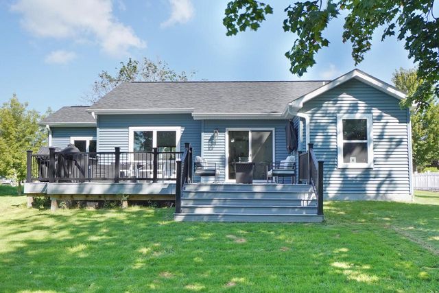 623 W Prospect STREET, Hartford, WI 53027