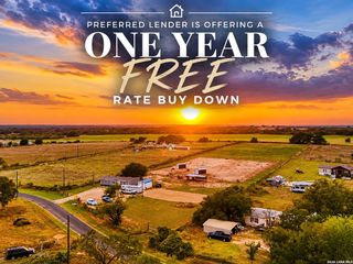 2870 County Road 120, Floresville, TX 78114