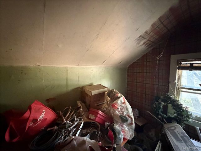 35233 Sheridan Street, Westland, MI 48185