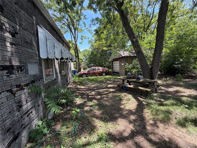 35233 Sheridan Street, Westland, MI 48185