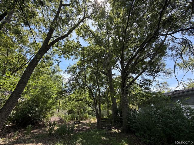 35233 Sheridan Street, Westland, MI 48185