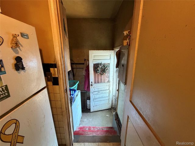 35233 Sheridan Street, Westland, MI 48185