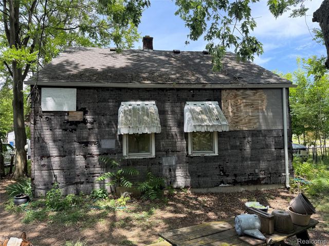 35233 Sheridan Street, Westland, MI 48185