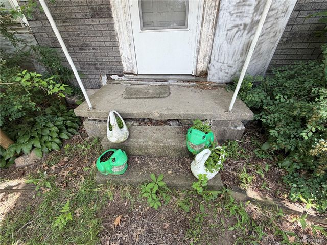 35233 Sheridan Street, Westland, MI 48185