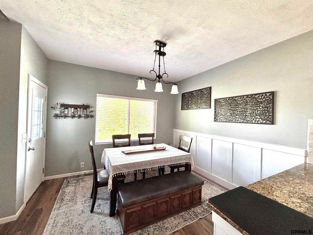 10707 S 29th Street, Bellevue, NE 68123