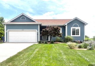 10707 S 29th Street, Bellevue, NE 68123