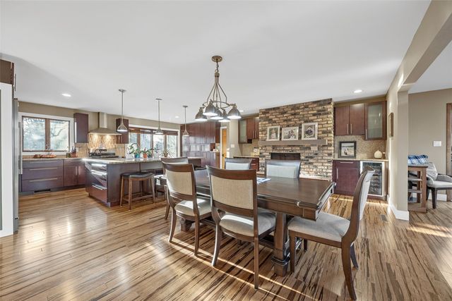 1896 Sunset Drive NE, Solon, IA 52333