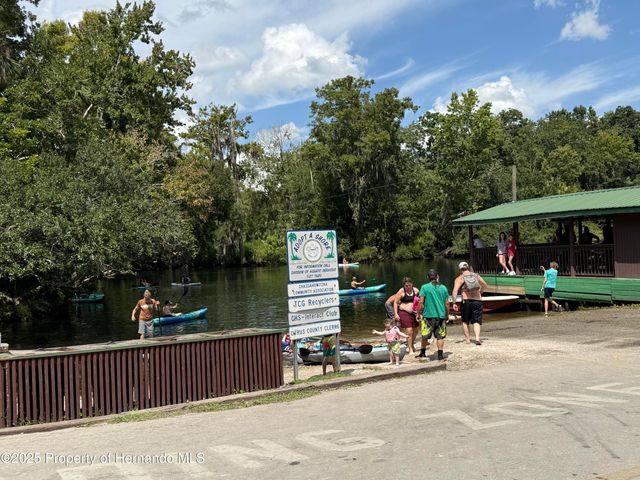 9339 N Milam Way, Citrus Springs, FL 34434