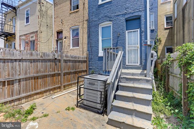2018 LINDEN AVE, Baltimore, MD 21217