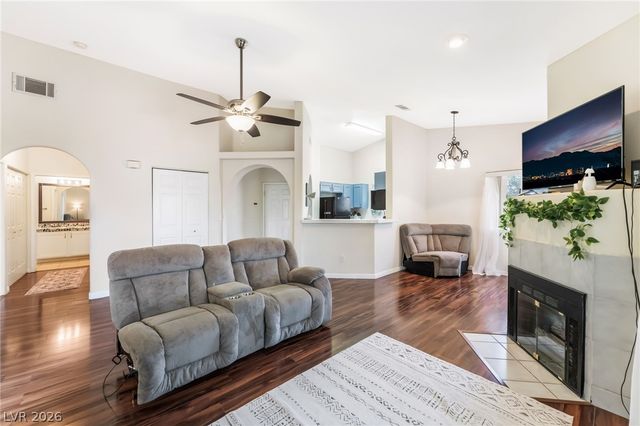 900 Heavenly Hills Court 213, Las Vegas, NV 89145