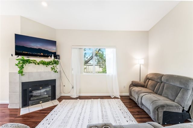 900 Heavenly Hills Court 213, Las Vegas, NV 89145