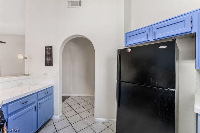 900 Heavenly Hills Court 213, Las Vegas, NV 89145