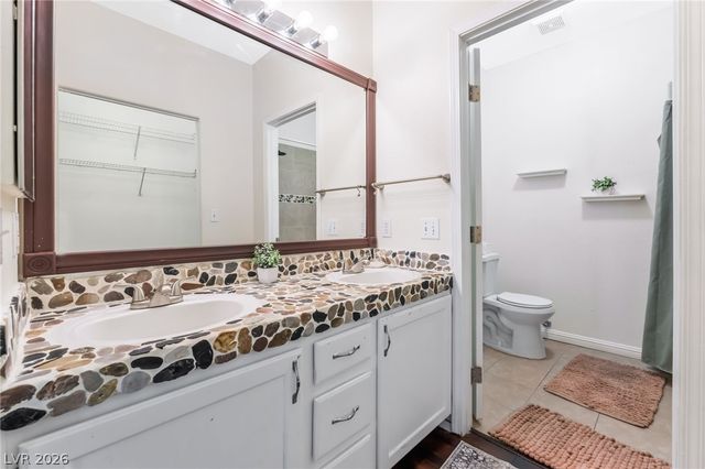 900 Heavenly Hills Court 213, Las Vegas, NV 89145