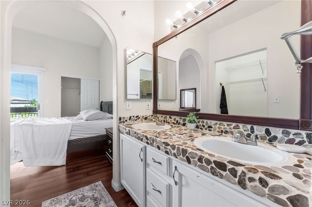 900 Heavenly Hills Court 213, Las Vegas, NV 89145